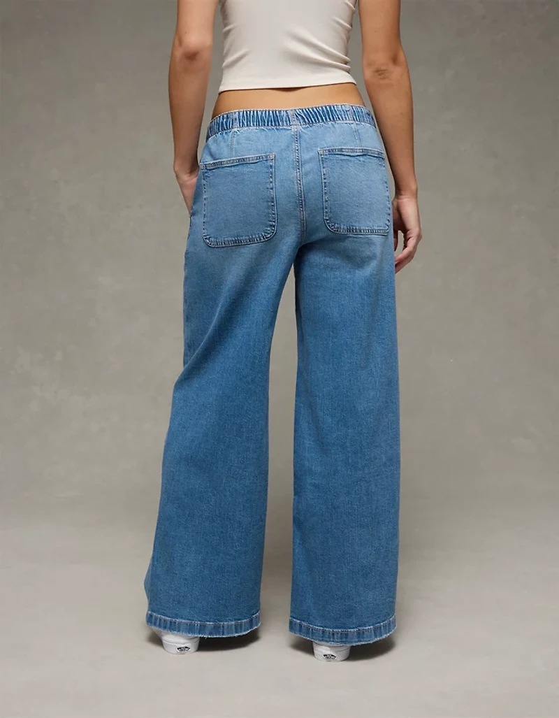 AE Dreamy Drape Strigid Low-Rise Ultra Wide-Leg Jean