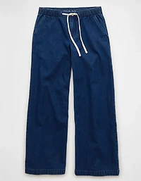 AE Dreamy Drape Strigid Low-Rise Baggy Ultra-Wide Leg Jean