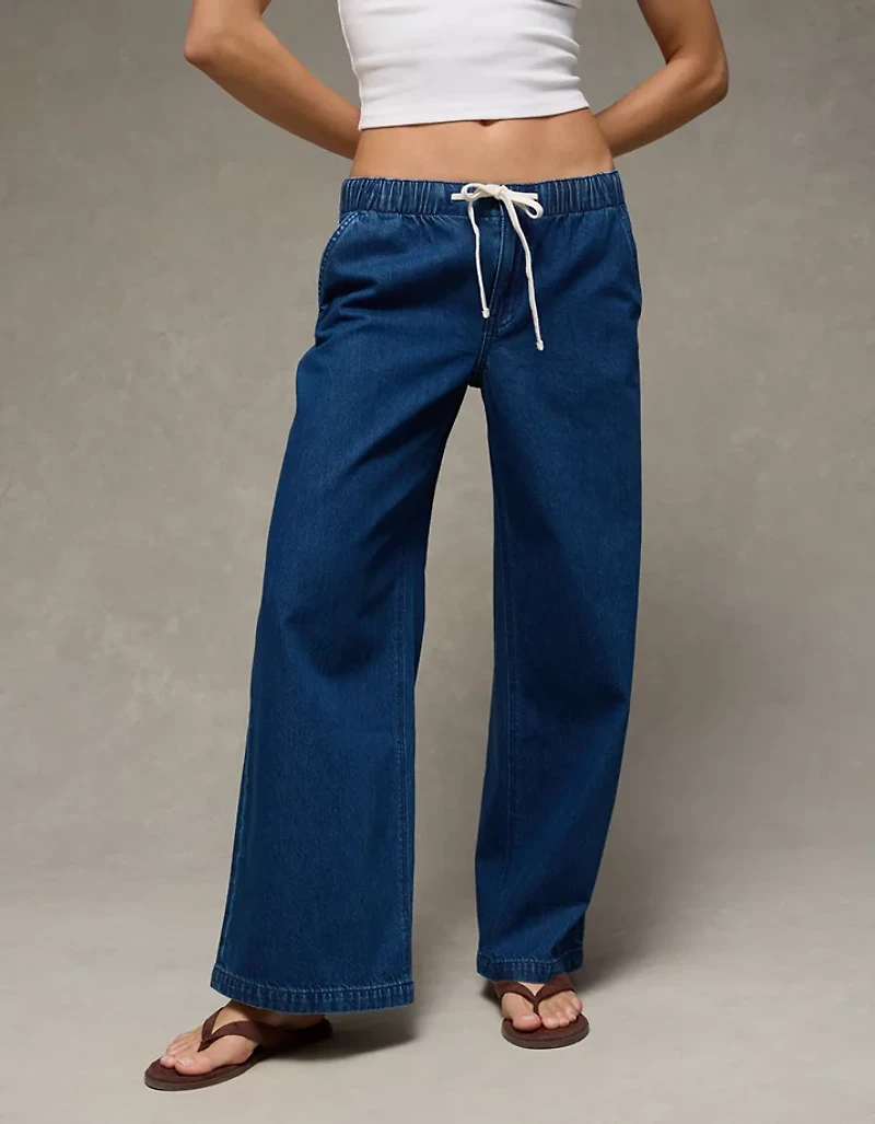 AE Dreamy Drape Strigid Low-Rise Baggy Ultra-Wide Leg Jean