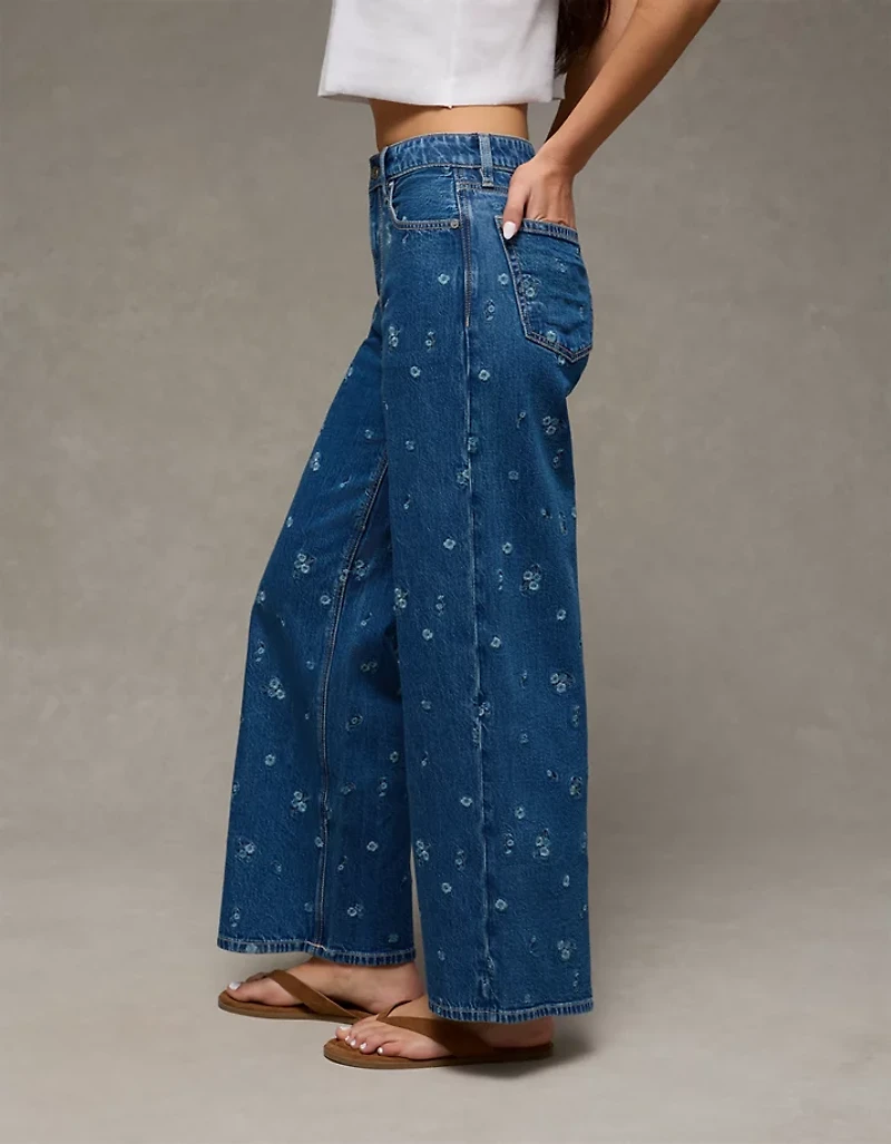 AE Dreamy Drape Strigid Super High-Waisted Embroidered Baggy Wide-Leg Jean