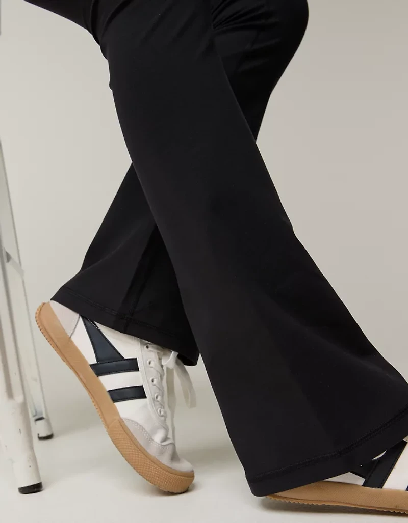 OFFLINE By Aerie The Hugger High Waisted Bootcut Legging