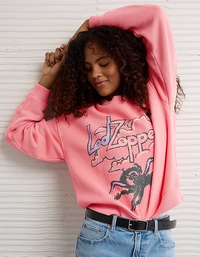 AE Velvet Graphic Crew Neck Sweatshirt