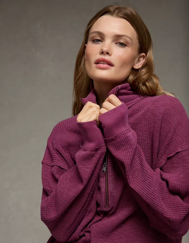 AE Big Hug Quarter-Zip Sweatshirt