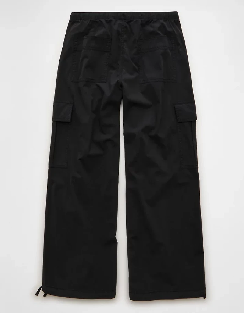AE Low-Rise Baggy Cargo Parachute Pant