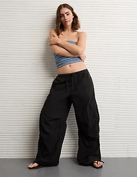 AE Low-Rise Baggy Cargo Parachute Pant