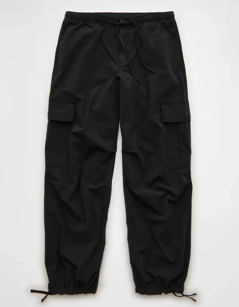 AE Low-Rise Baggy Cargo Parachute Pant