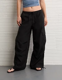 AE Low-Rise Baggy Cargo Parachute Pant