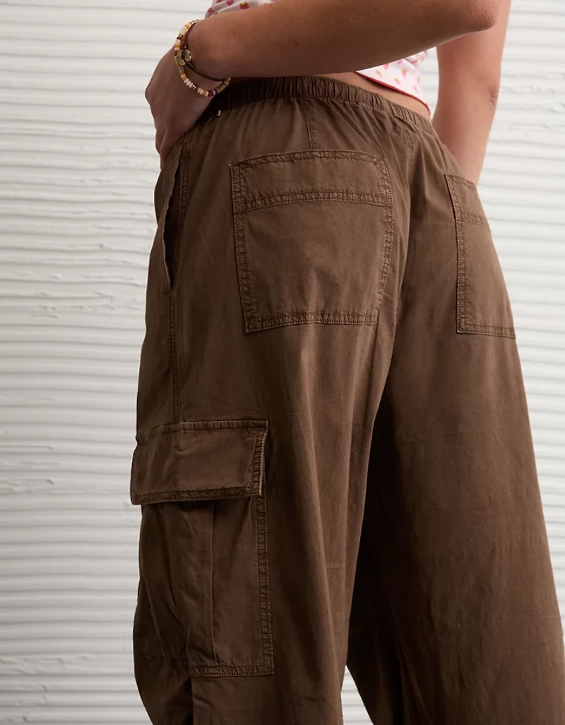 AE Low-Rise Cargo Parachute Pant