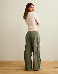 AE Low-Rise Baggy Cargo Parachute Pant