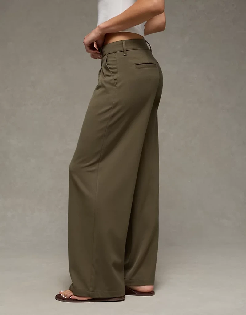 AE Low-Rise Ultra Wide-Leg Trouser