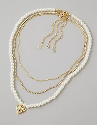Collier à chaînes dorées et perles AE