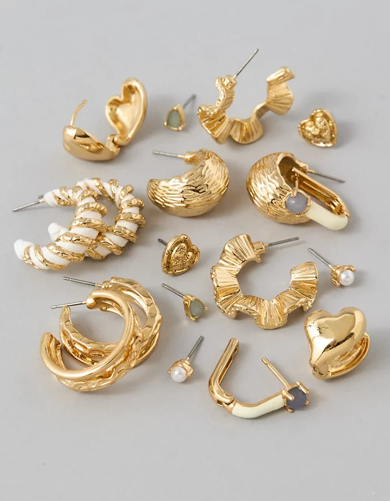 Lot de neuf créoles et clous d’oreilles AEO
