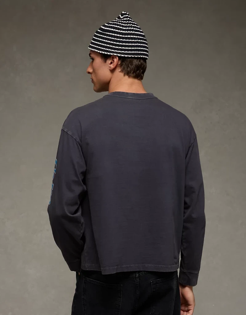 T-shirt droit à manches longues et image Destination AE