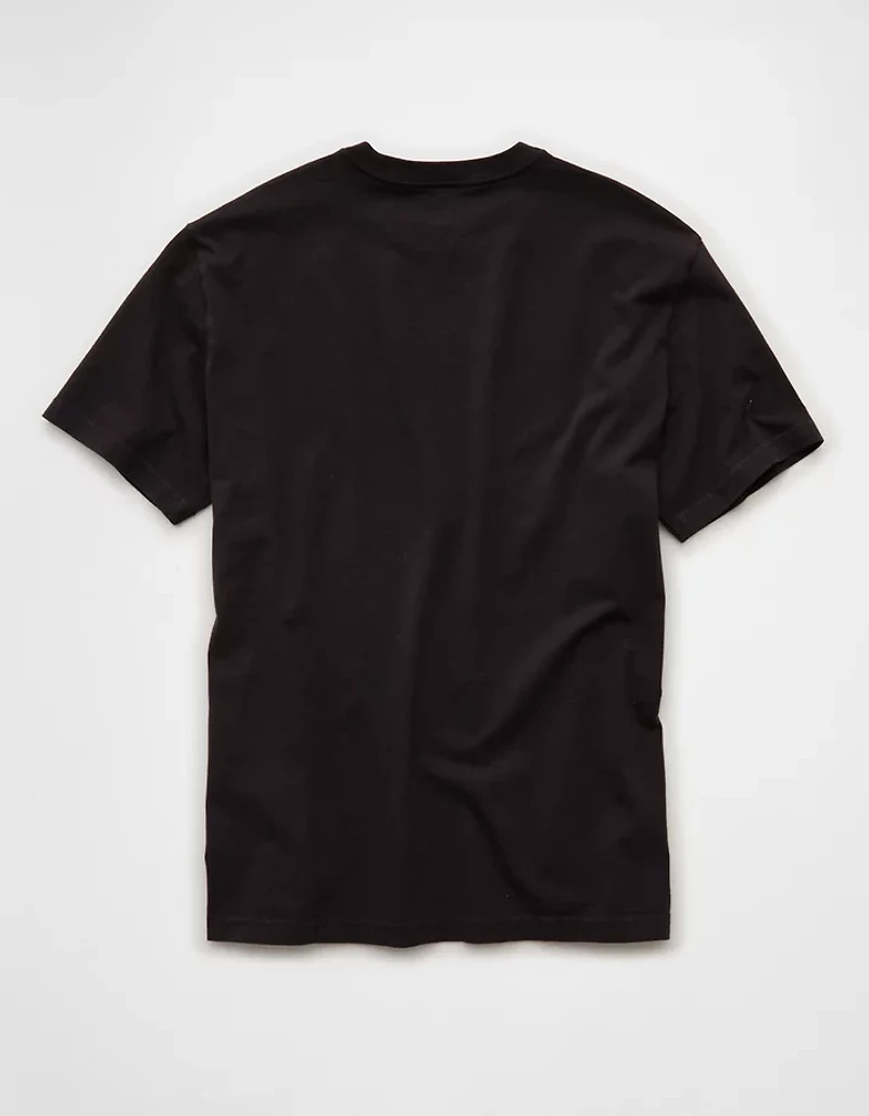 AE Standard Fit Snoopy Graphic T-Shirt