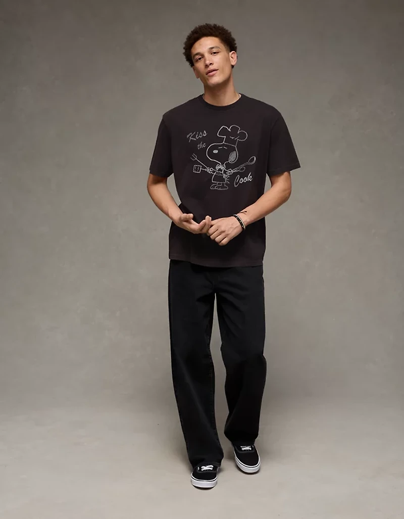 AE Standard Fit Snoopy Graphic T-Shirt