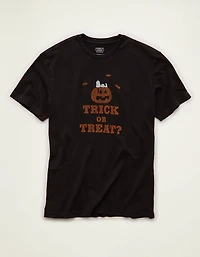 AE Standard Fit Snoopy Halloween Graphic T-Shirt