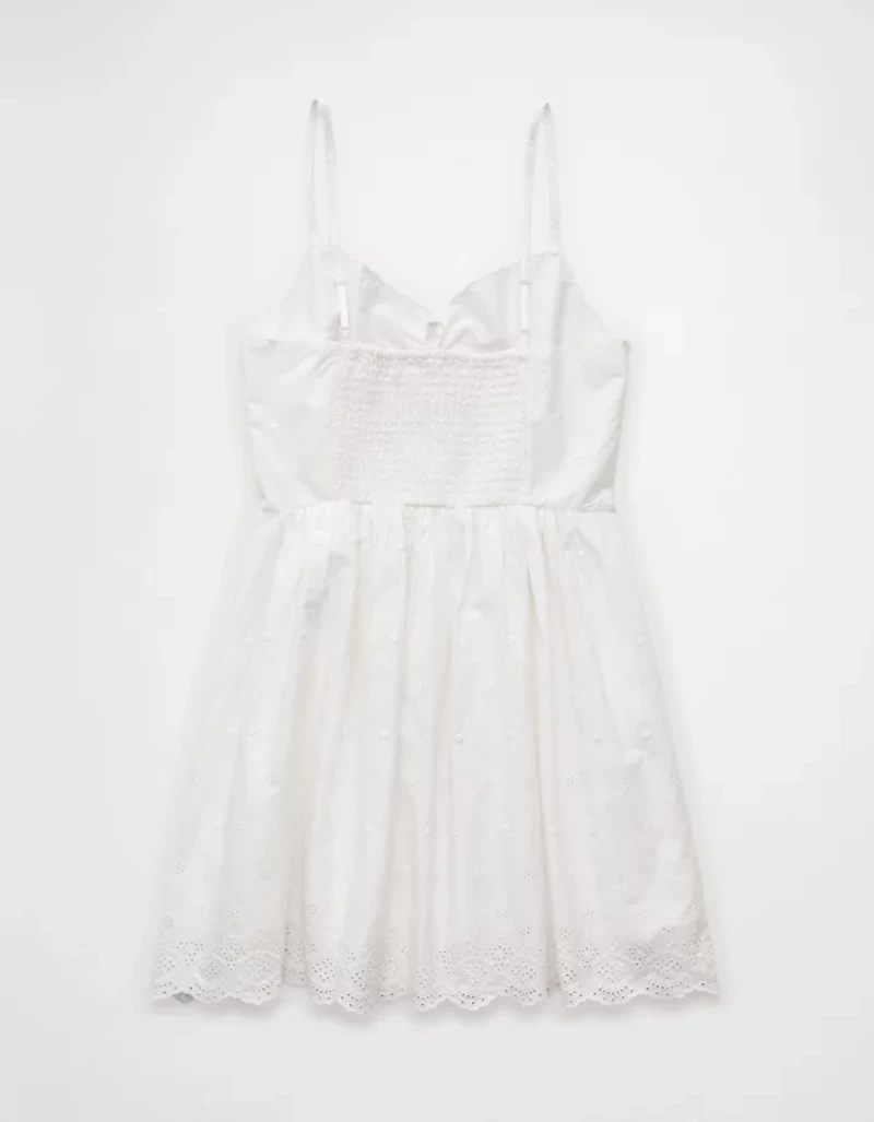 Minirobe brodée à encolure en V AE