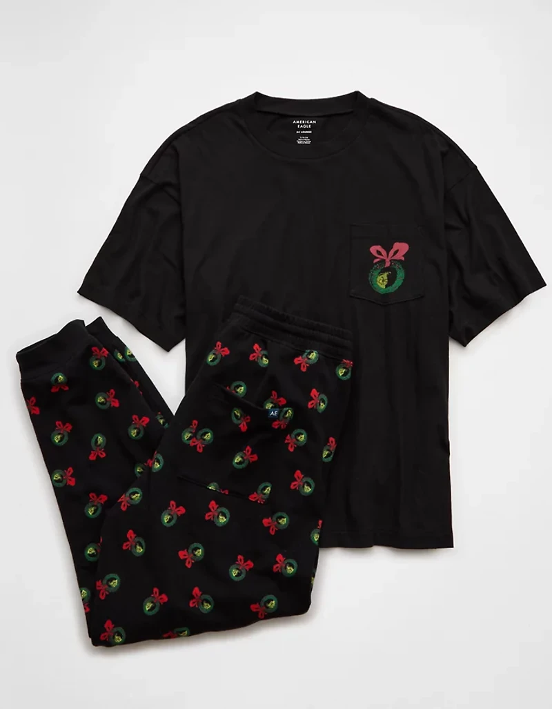 AE Grinch Graphic Lounge Jogger & T-Shirt Set
