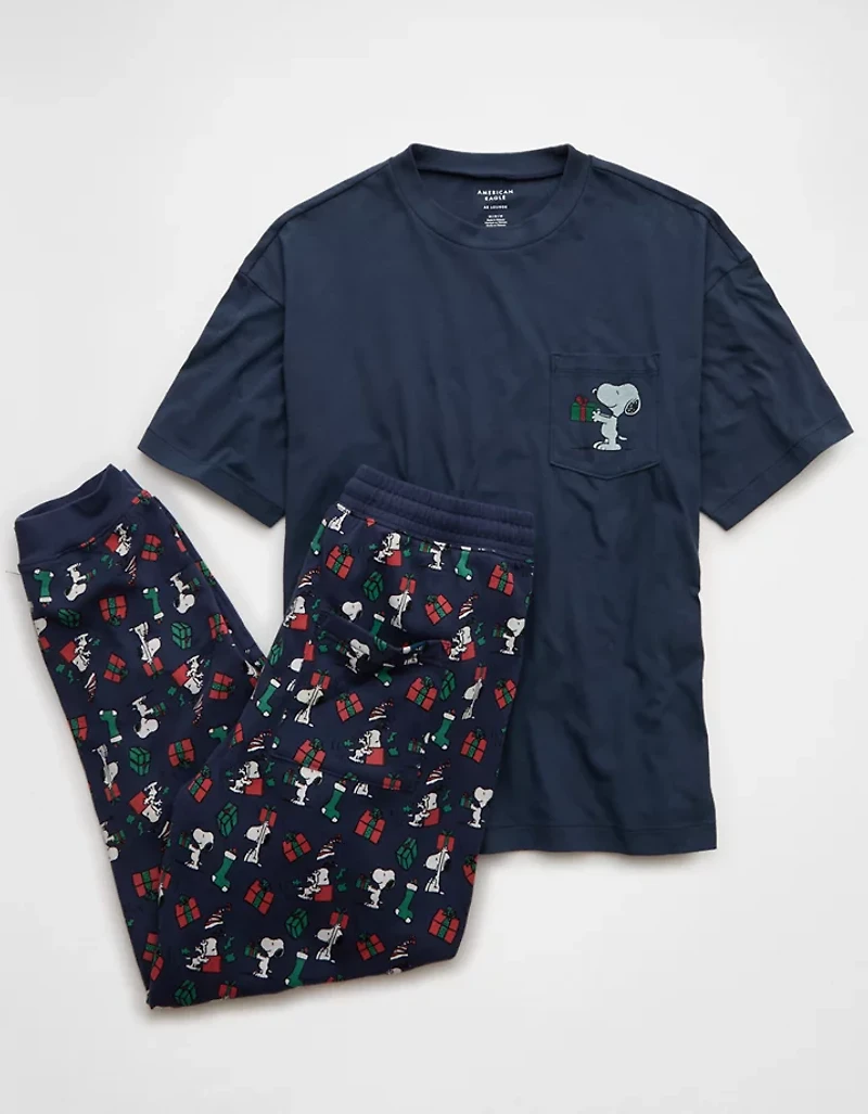 AE Snoopy Lounge Jogger & Graphic T-Shirt Set