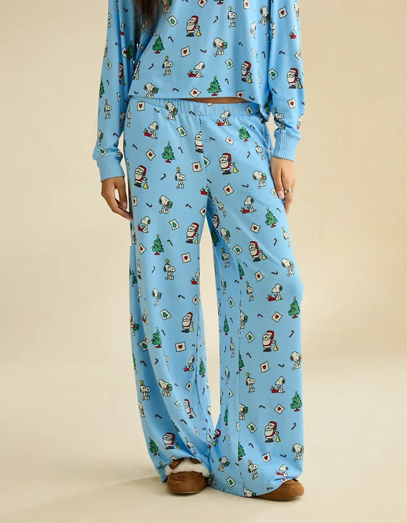AE Luxe Plush Snoopy PJ Set