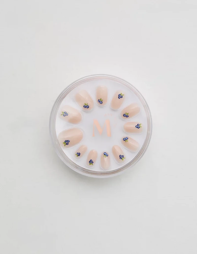 Mani Muse Berry Pop In Press-On Nails