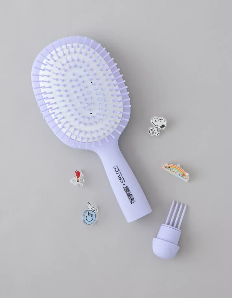 Celavi Peanuts Hair Brush + Charms
