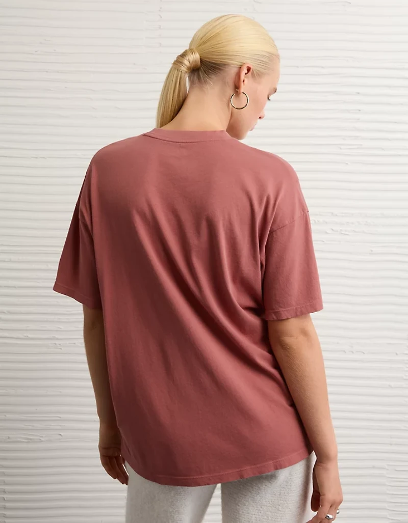 AE Snoopy Holiday Relaxed Graphic T-Shirt