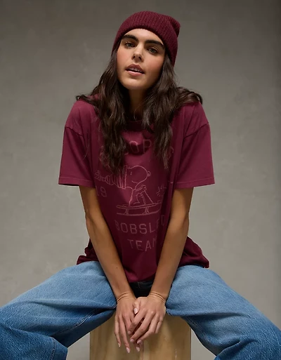 AE Snoopy Holiday Oversized Graphic T-Shirt