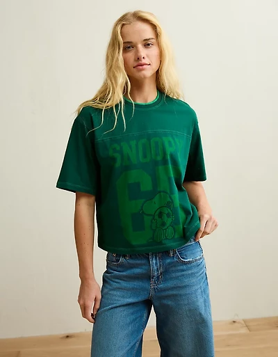 T-shirt à image Snoopy sportif surdimensionné AE