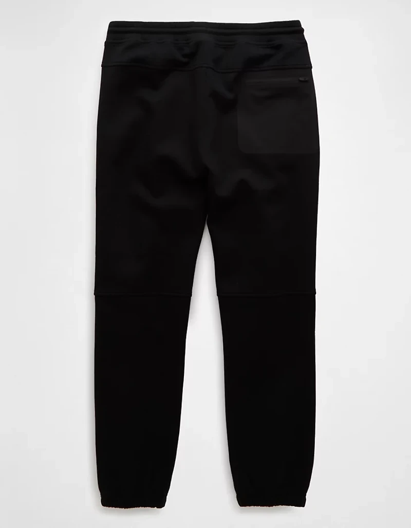 AE 24/7 Tech Fleece Jogger