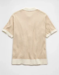 Polo en tricot boutonné et rayé AE