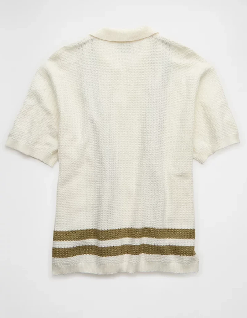 Polo en tricot boutonné et rayé AE