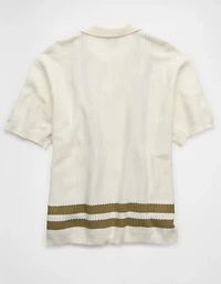 Polo en tricot boutonné et rayé AE