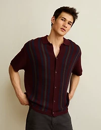 Polo en tricot boutonné et rayé AE