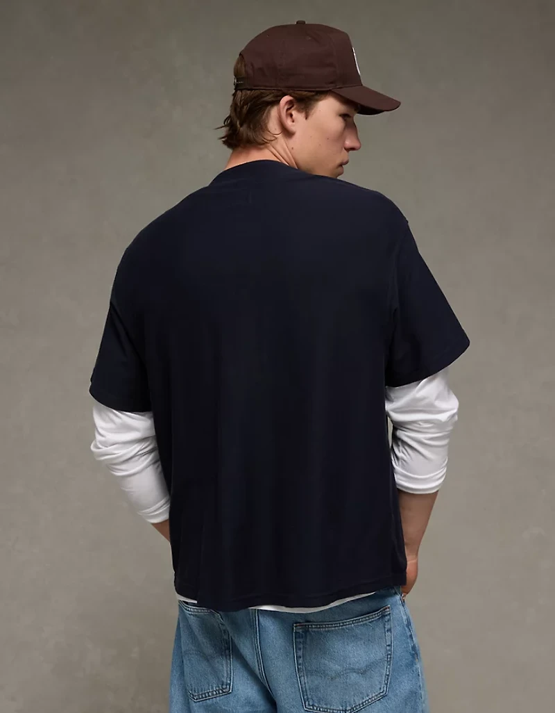 T-shirt de baseball boutonné AE
