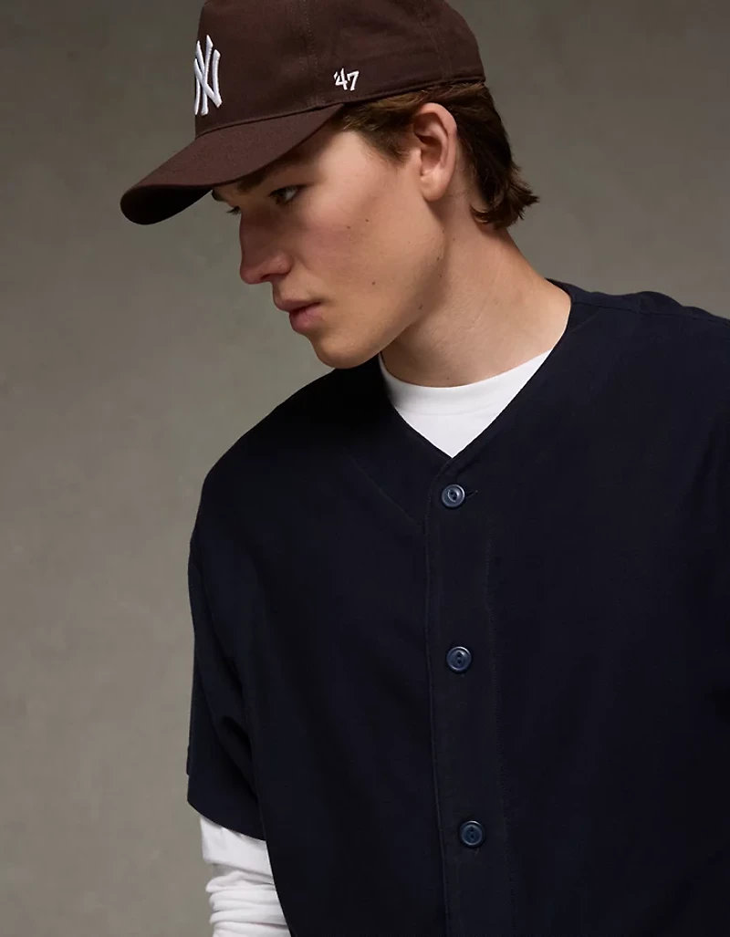 T-shirt de baseball boutonné AE