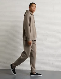AE 24/7 Relaxed Open-Hem Pant