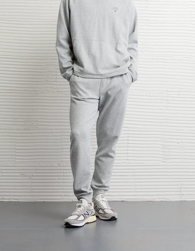 AE 24/7 Textured Fleece Jogger