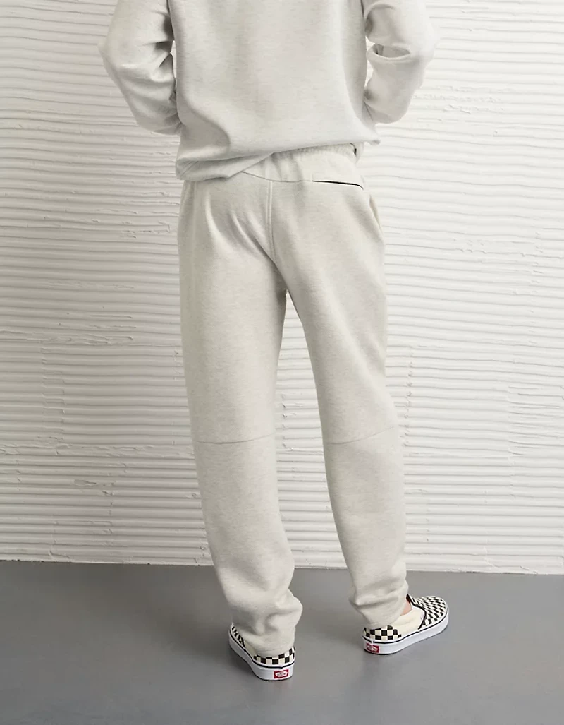 AE 24/7 Relaxed Open-Hem Pant