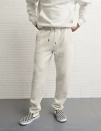 AE 24/7 Relaxed Open-Hem Pant