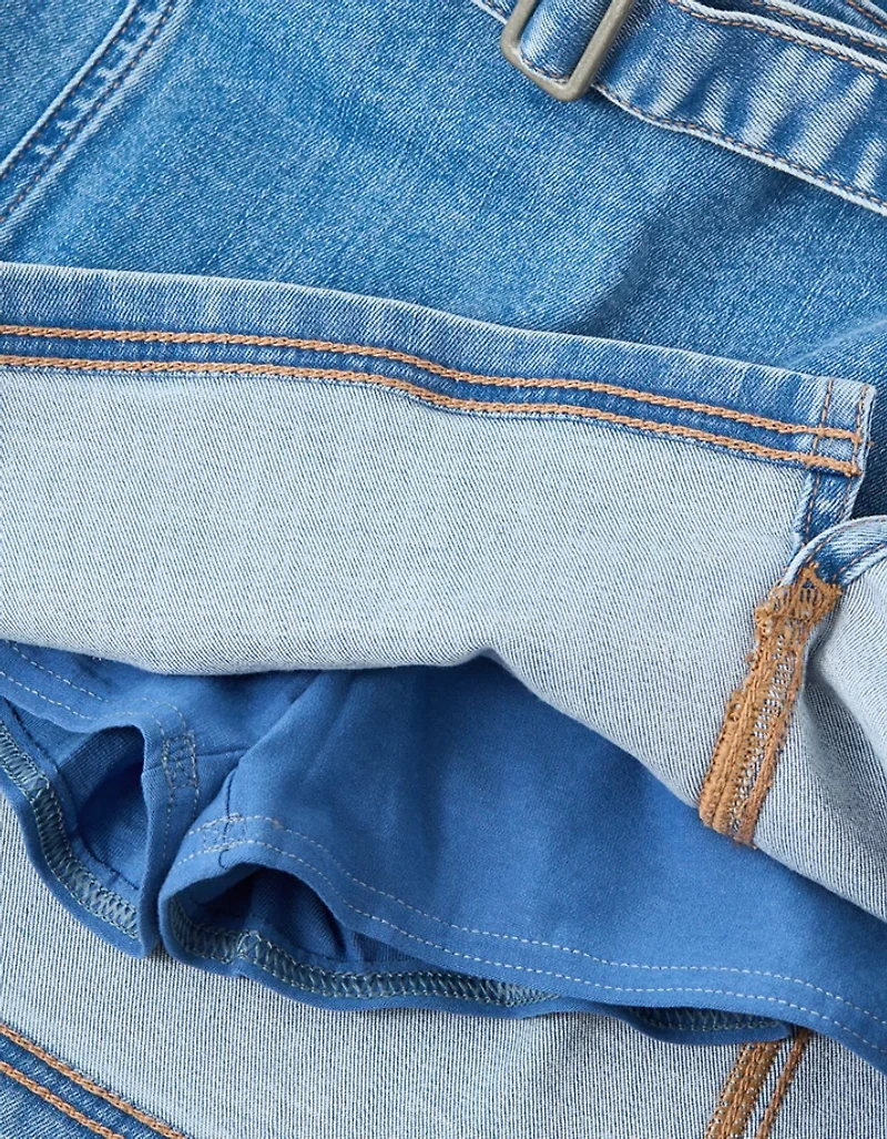Micro jupe-short en denim à taille basse et ceinture Next Level AE