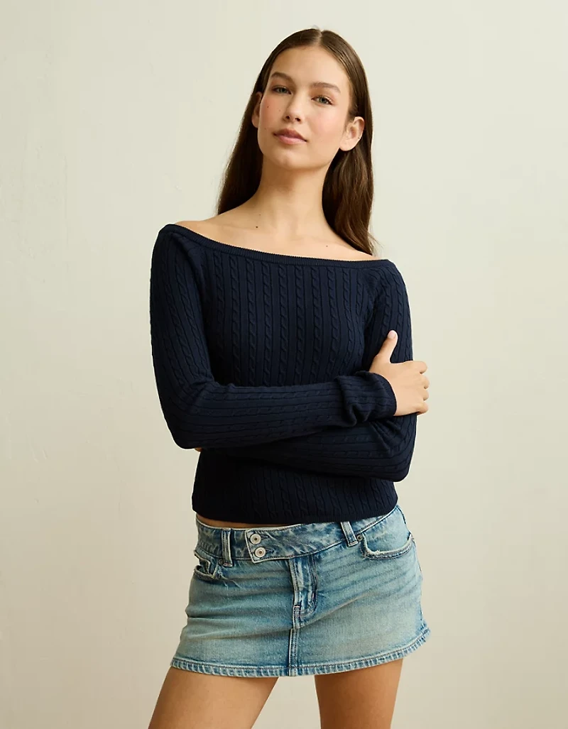 Chandail en tricot torsadé ajusté et à épaules dénudées AE