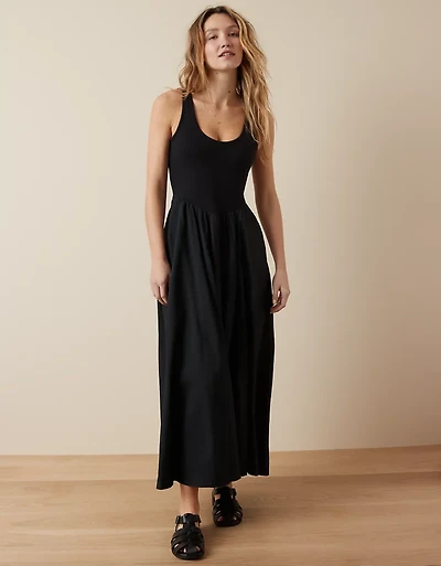 Robe mi-longue en tricot tissé AE