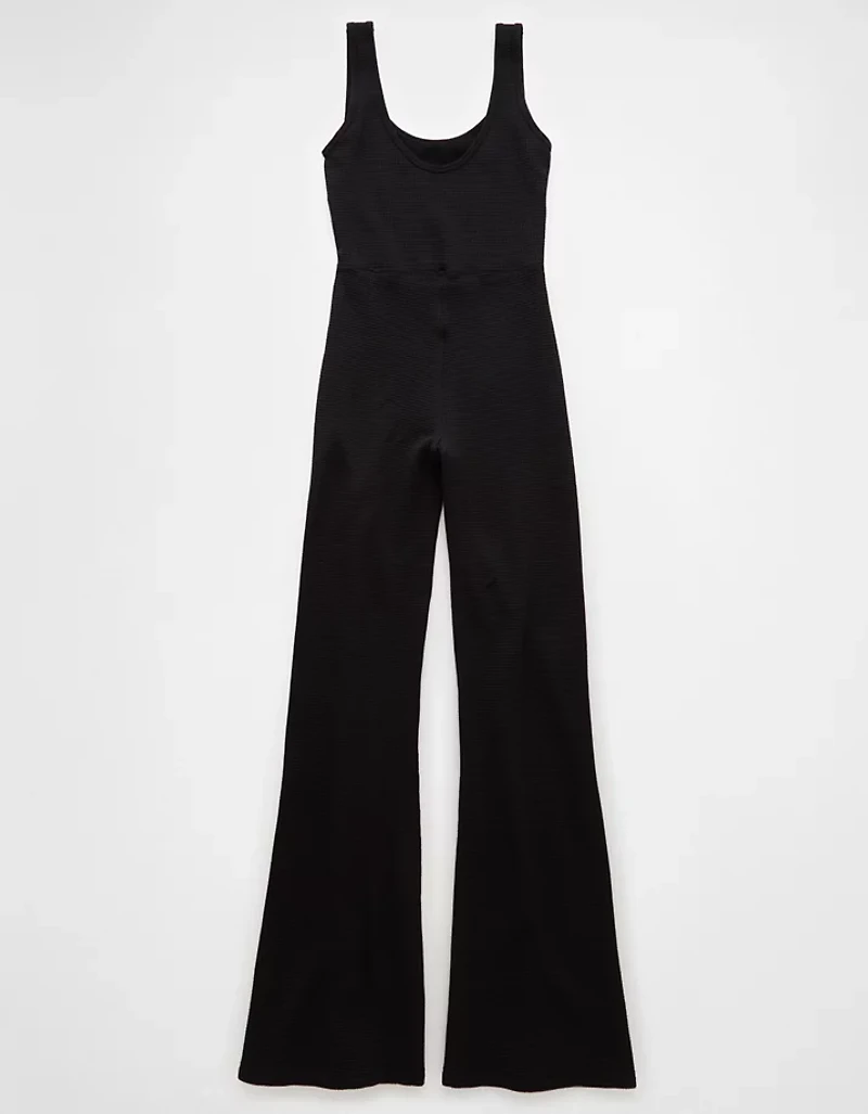Combinaison-pantalon à jambe évasée et encolure échancrée AE