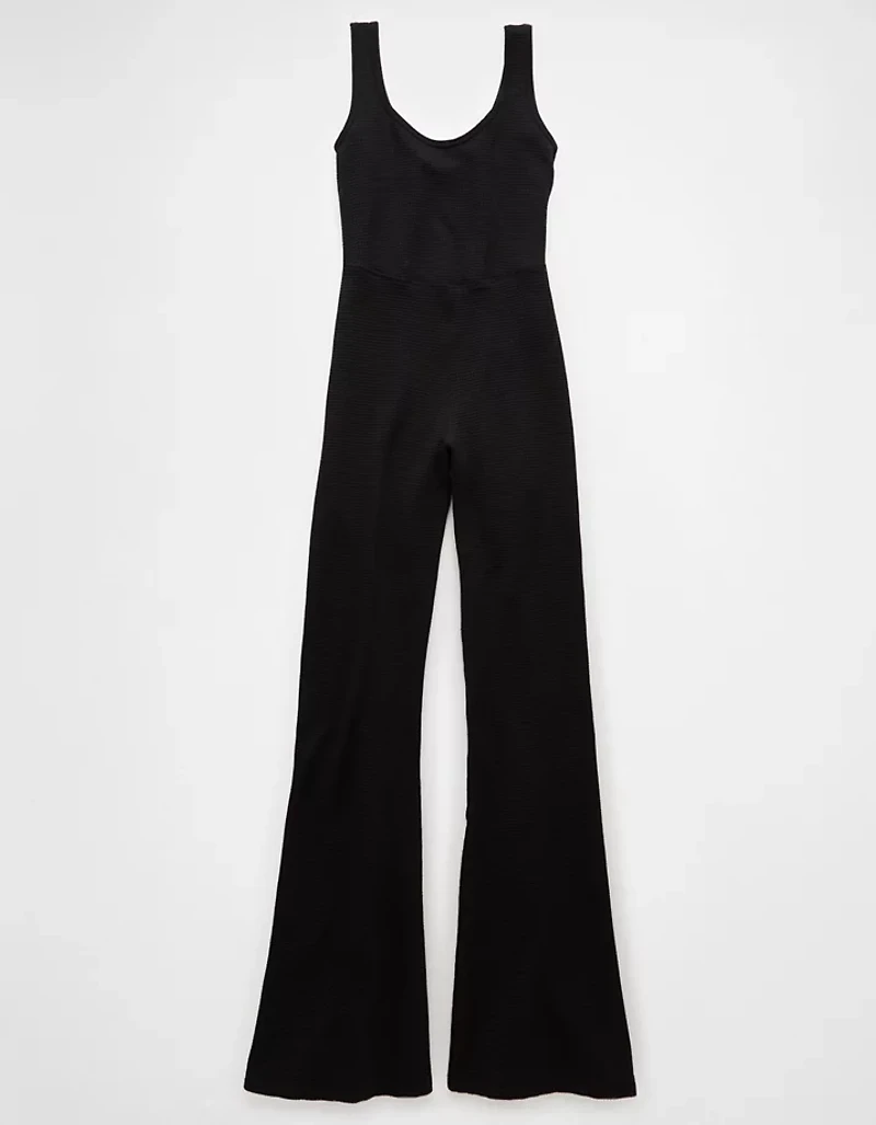 Combinaison-pantalon à jambe évasée et encolure échancrée AE