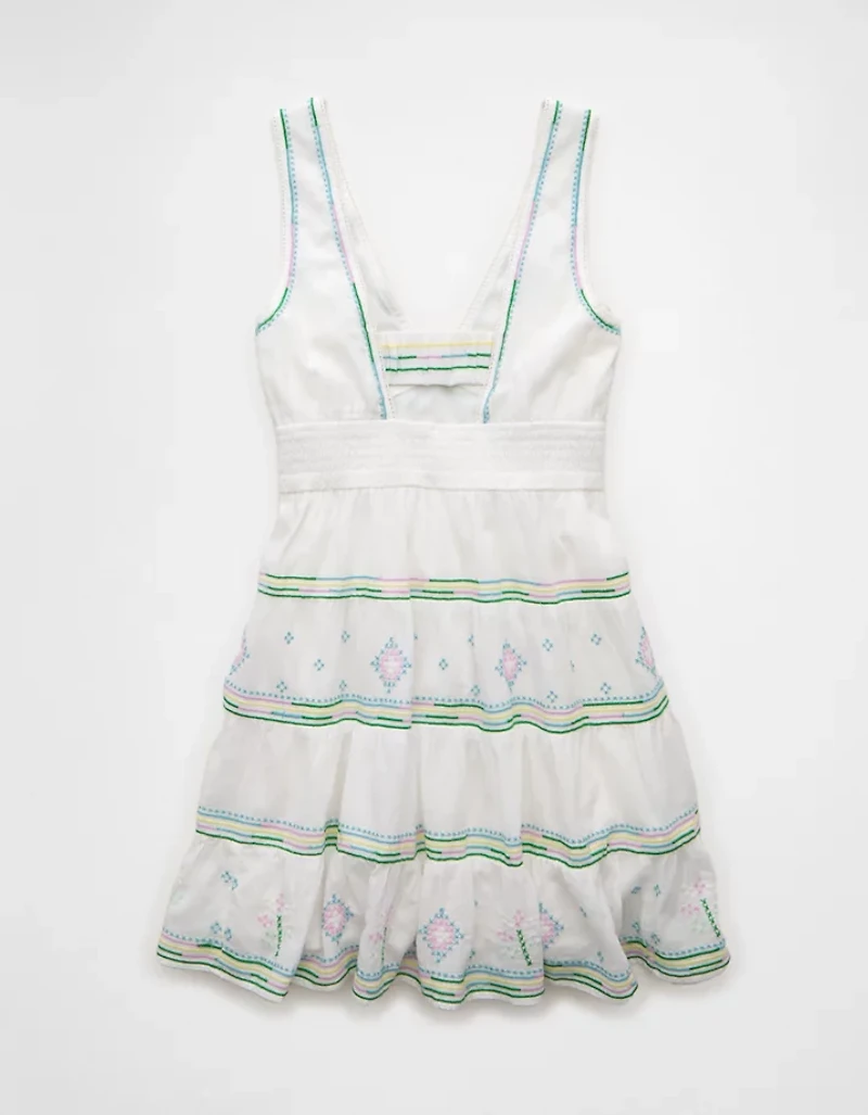 Minirobe brodée à encolure en V AE