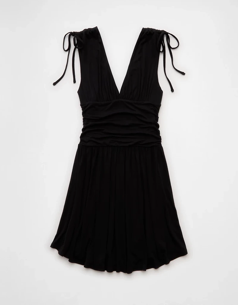 Minirobe à corsage cintré encolure en V AE