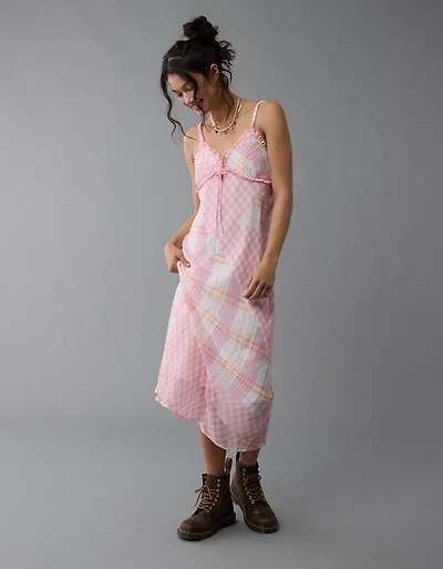 Robe à bretelles mi-longue avec encolure en V et volants AE