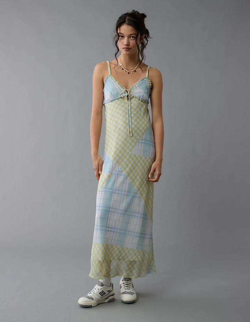 Robe à bretelles mi-longue avec encolure en V et volants AE
