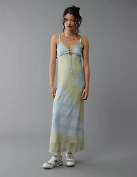 Robe à bretelles mi-longue avec encolure en V et volants AE